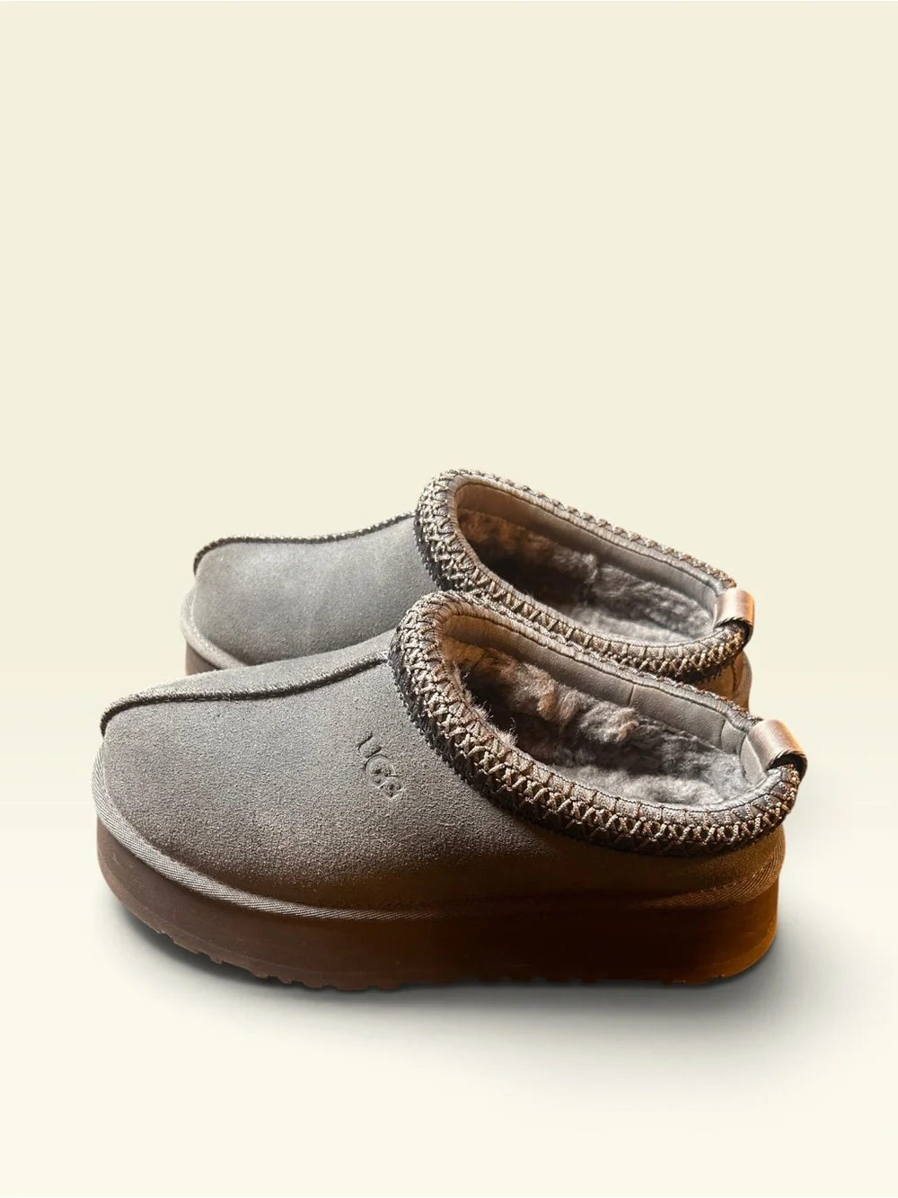 UGG tazz ii